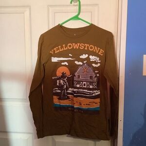 Women’s Brown long sleeved Yellowstone Montana USA T-shirt Size S 34-36